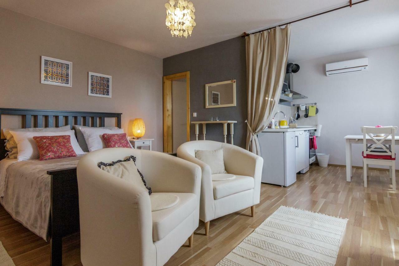 Apartments Mardesic Komiža Extérieur photo
